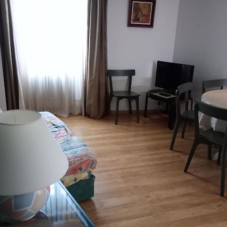 Appartement Avignon Centre Intra Muros Cour Exterieure Parking Prive Gratuit Buitenkant foto