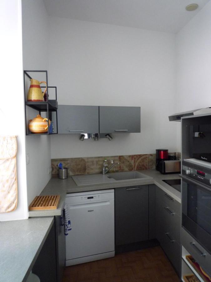 Appartement Avignon Centre Intra Muros Cour Exterieure Parking Prive Gratuit Buitenkant foto