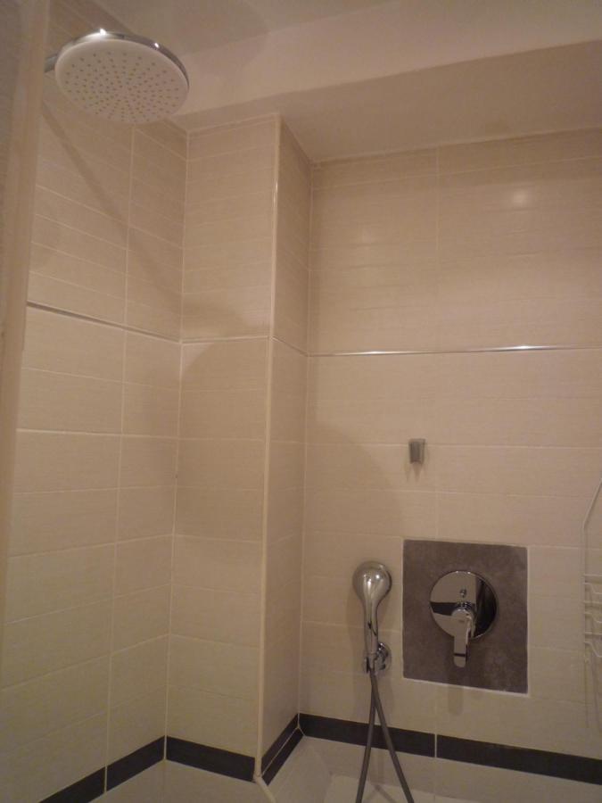 Appartement Avignon Centre Intra Muros Cour Exterieure Parking Prive Gratuit Buitenkant foto
