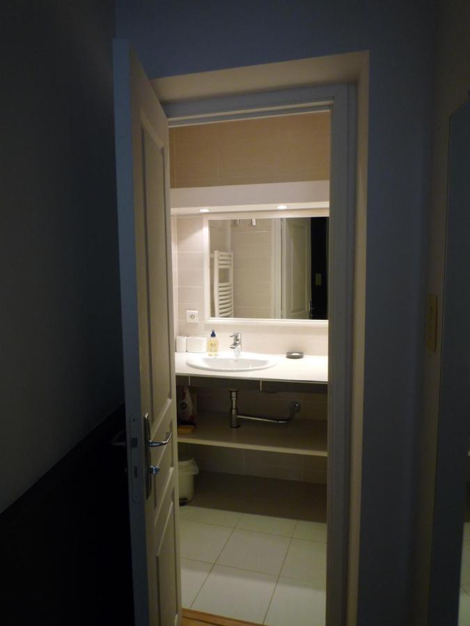 Appartement Avignon Centre Intra Muros Cour Exterieure Parking Prive Gratuit Buitenkant foto
