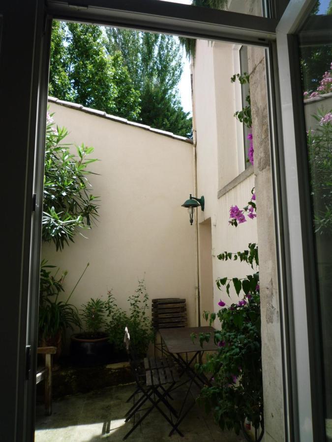 Appartement Avignon Centre Intra Muros Cour Exterieure Parking Prive Gratuit Buitenkant foto