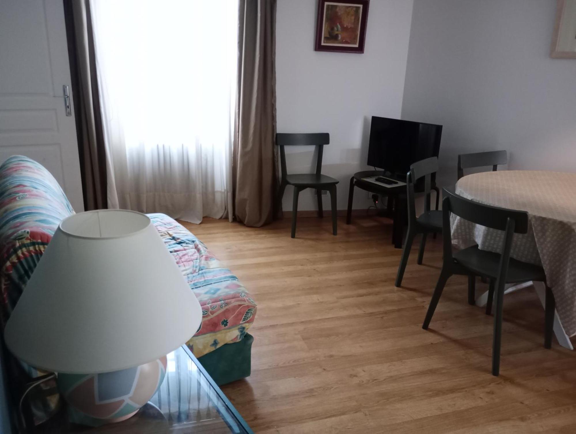 Appartement Avignon Centre Intra Muros Cour Exterieure Parking Prive Gratuit Buitenkant foto